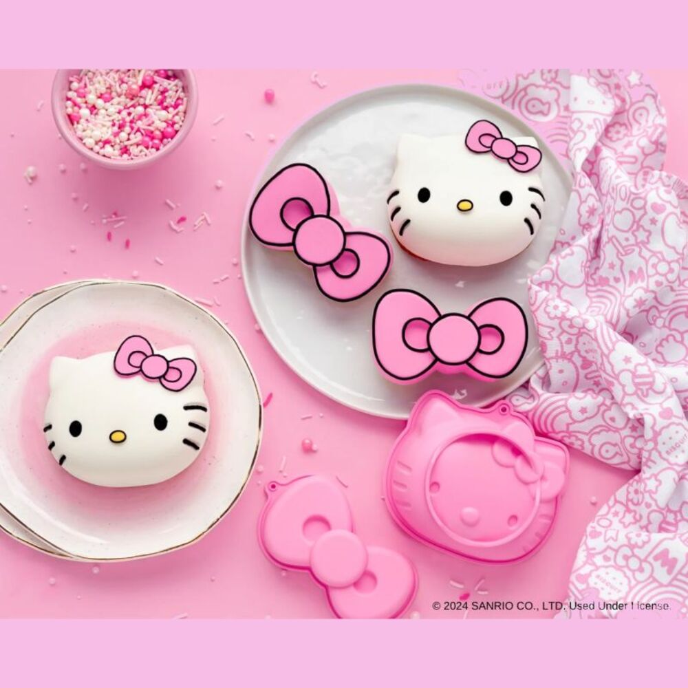 Hello Kitty Mini Cake Making Set 7 Piece 2 Silicone Molds Wisk Spatula and More